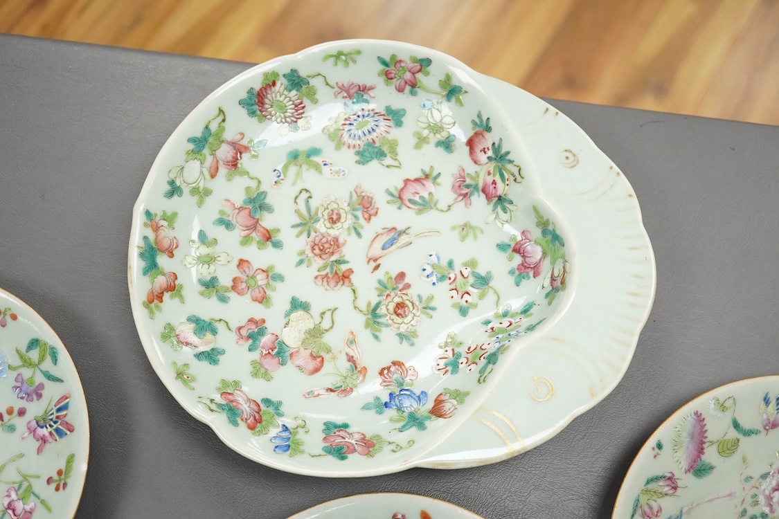 A Japanese bronze mask and four famille rose dishes - largest 29cm